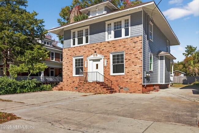 Foto del edificio - 2315 Park St