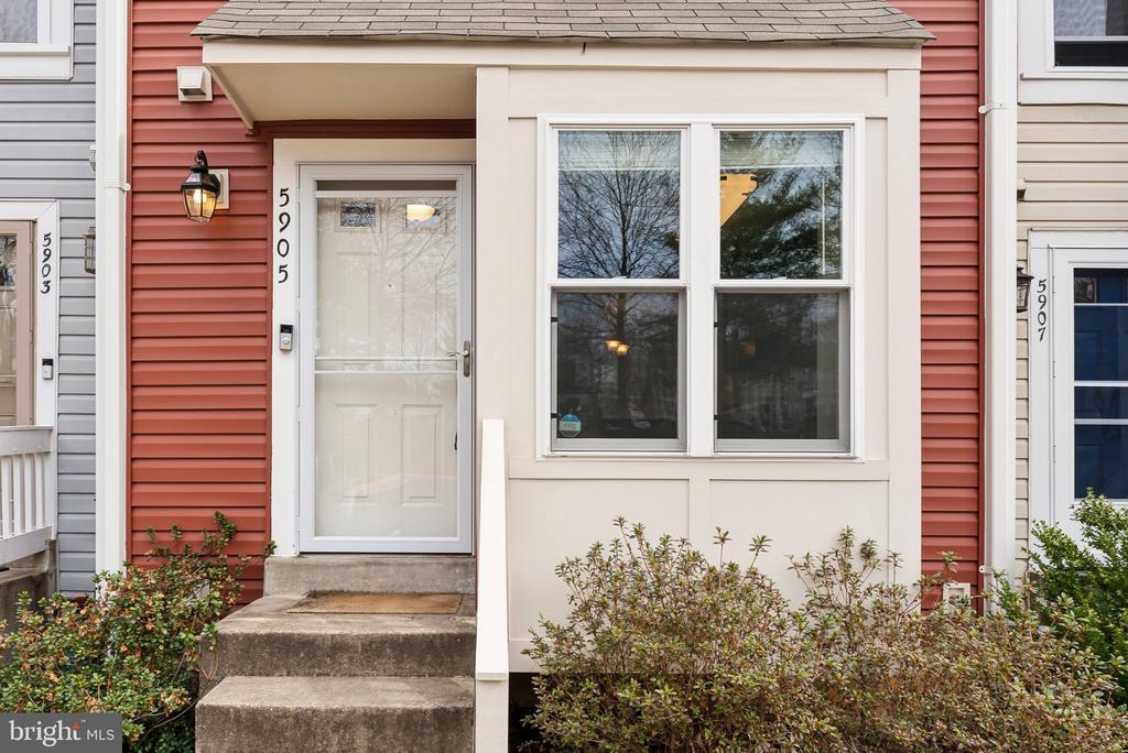 Foto principal - 5905 Sir Cambridge Way