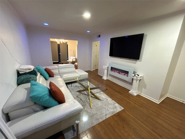 Foto del edificio - 4040 San Felipe St