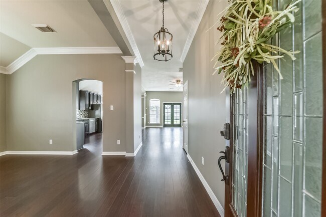 Foto del edificio - 4822 Big Cedar Cir