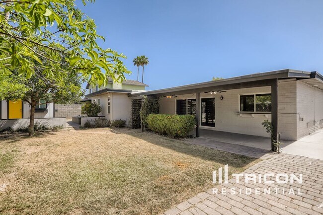Foto del edificio - 10022 N 48th Ave
