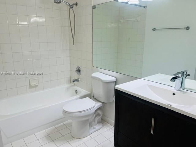 Foto del edificio - 19601 E Country Club Dr