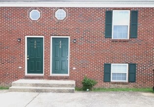 Building Photo - 238 Lakeview Dr