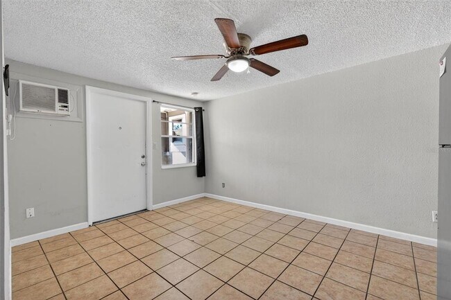 Foto del edificio - 6401 31st St N