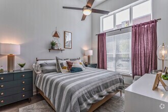 2BR, 2BA - 1057 SF B1 - Bedroom - Isaac Apartments