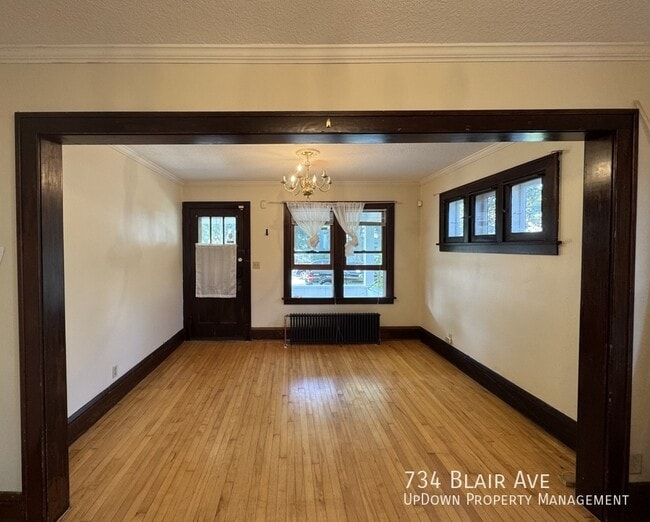 Building Photo - 734 Blair Ave