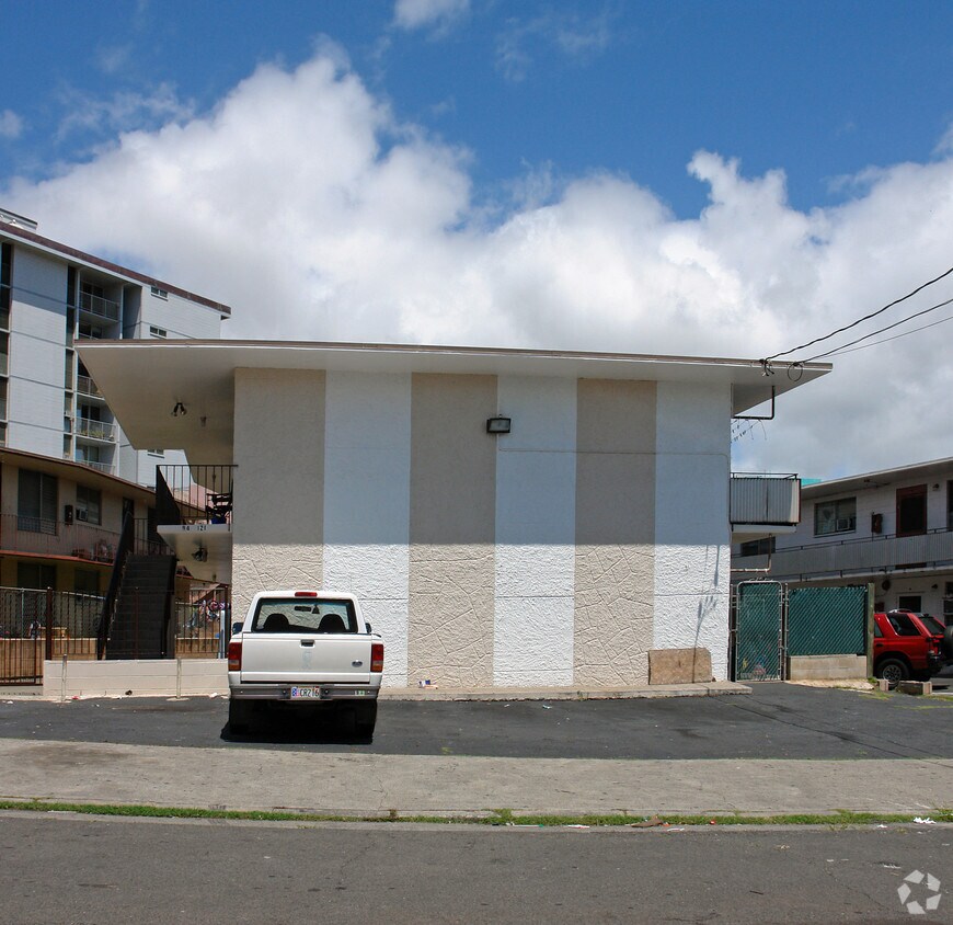 Building Photo - 94-121 Pupukahi St