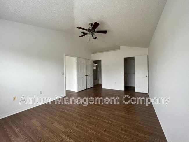Foto del edificio - 910 Wilmington Dr