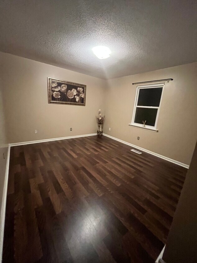 Building Photo - 6253 Teletha Ln