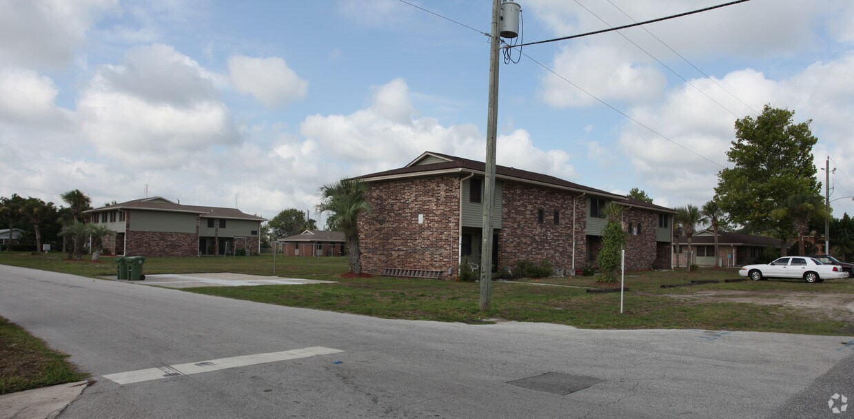 Primary Photo - Jacksonville Beach Apartments