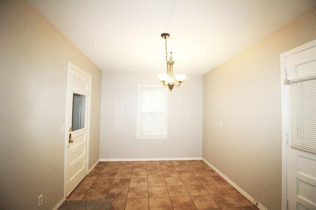 Foto del edificio - 3905 NW 23rd St