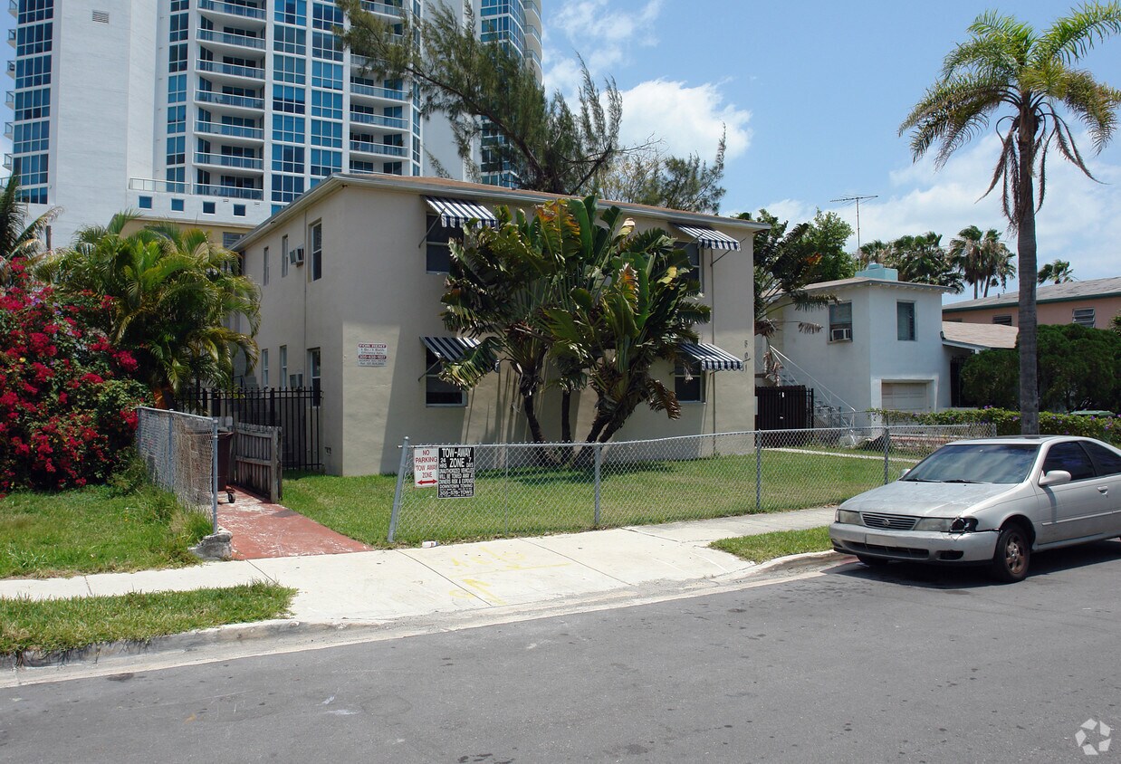 Foto del edificio - 501 NE 29th St