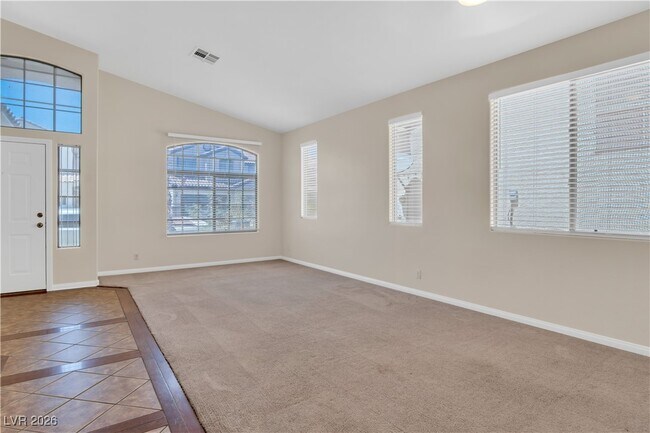 Foto del edificio - 8940 Emery Lake St