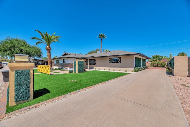 Foto del edificio - 8214 E Northland Dr