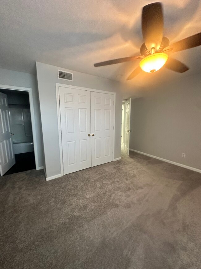 Building Photo - 256 Landis Ln
