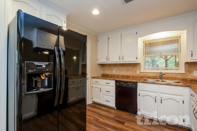 Building Photo - 828 Georgetowne Drive Winder GA