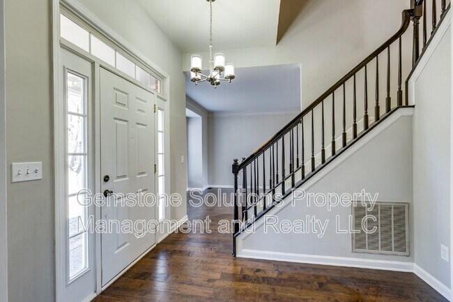 Foto del edificio - 605 Founders Pointe Blvd