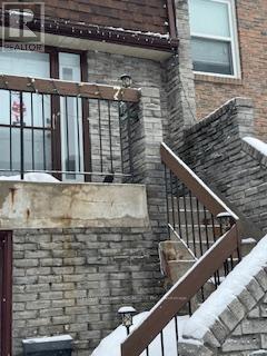 Building Photo - 7 Sandhurst Cir