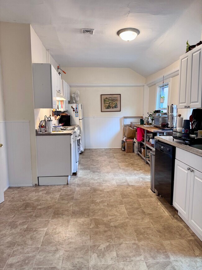 Foto del edificio - 122 Gore St