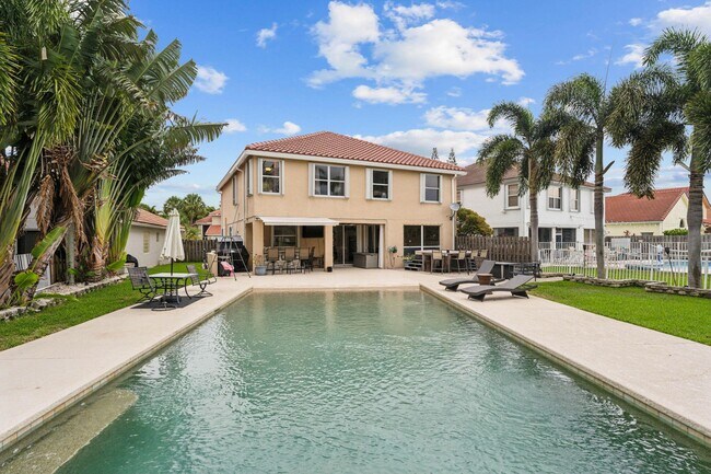 Foto del edificio - 7349 Oakboro Dr
