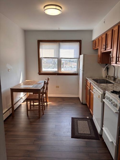 Foto del edificio - 3157 N Lockwood Ave