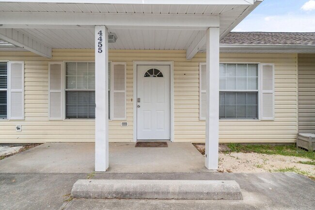 Building Photo - 4455 Nobility Ct