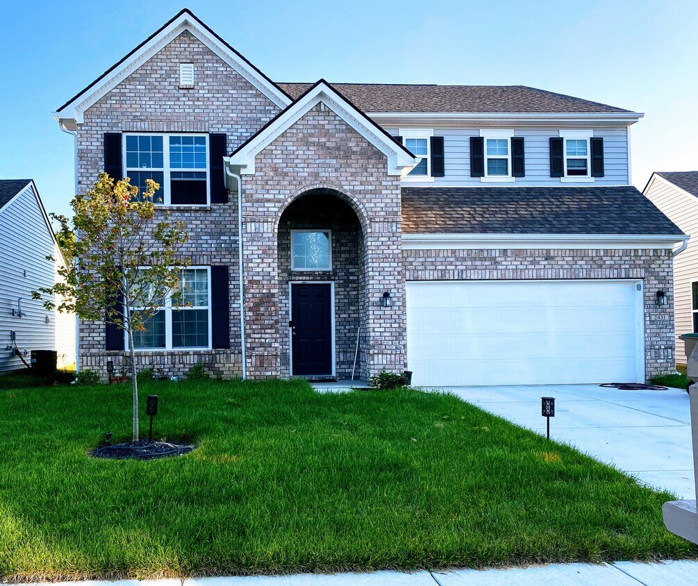 Primary Photo - 2341 Creek Bank Dr