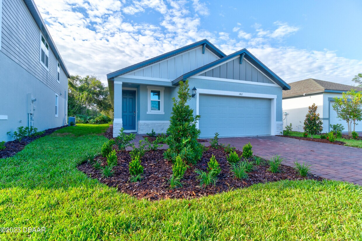182 Pitching Wedge Dr, Daytona Beach, FL 32124 House Rental in