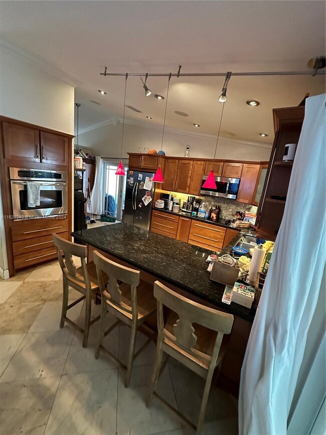 Building Photo - 9662 SW 145th Pl
