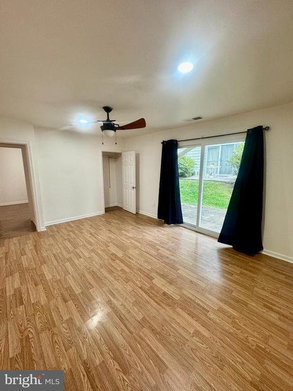 Foto del edificio - 132 Hampstead Dr