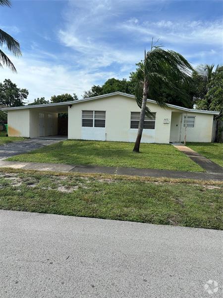 Building Photo - 6231 NW 13th St