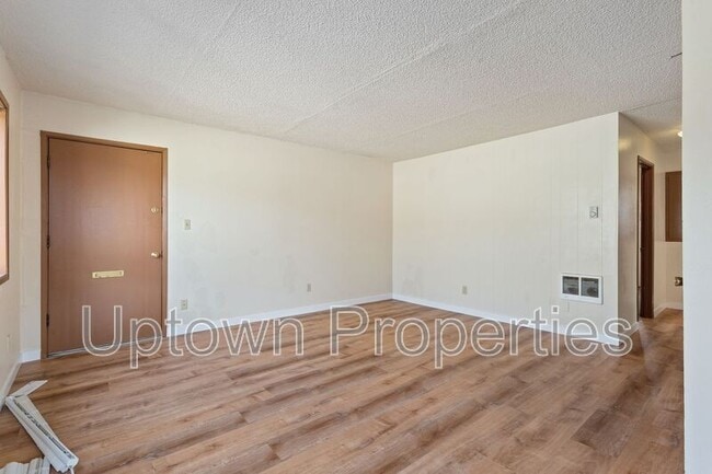 Photo - 8069 NE Flanders St House