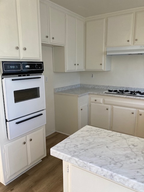 Kitchen_1 - 6432 Agnes Ave