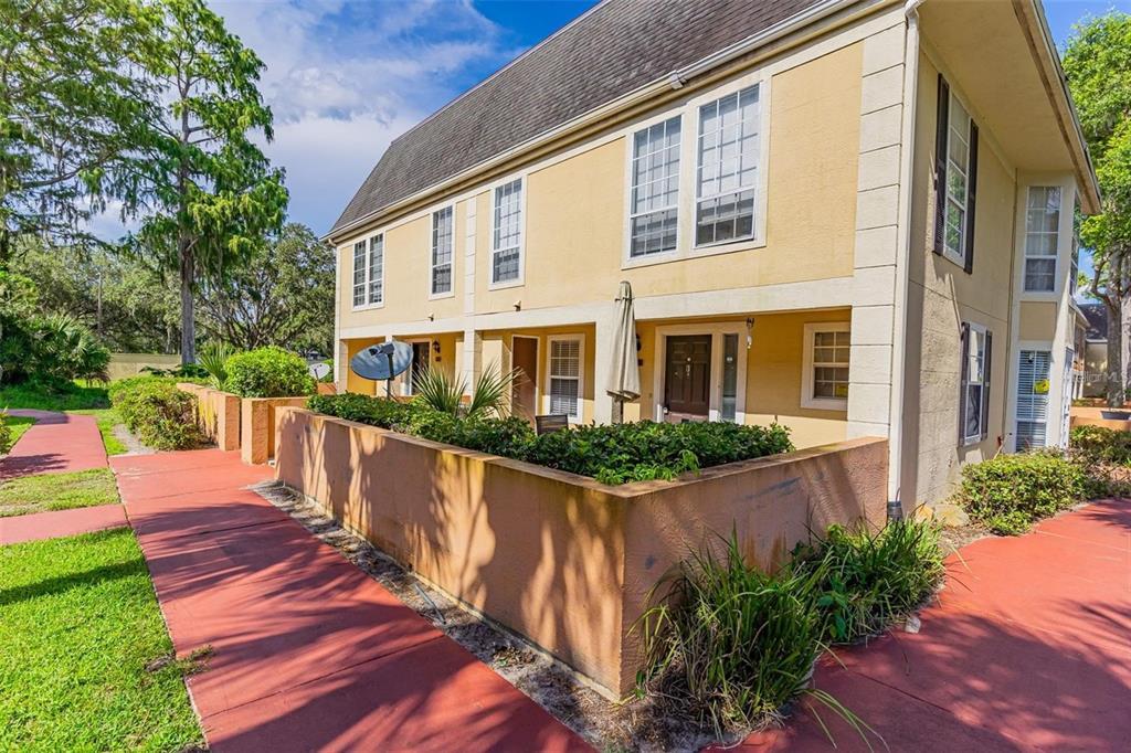 Foto principal - 4017 Dijon Dr
