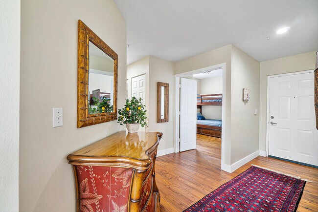 Foto del edificio - 11740 St Andrews Place