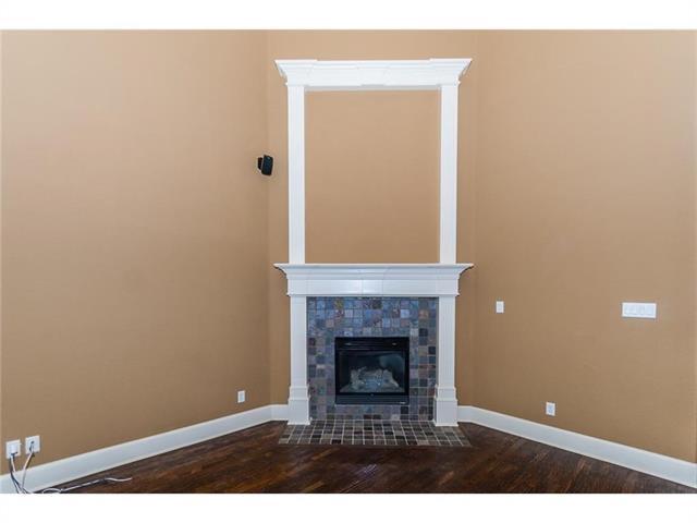 Building Photo - 926 Redbird Ln