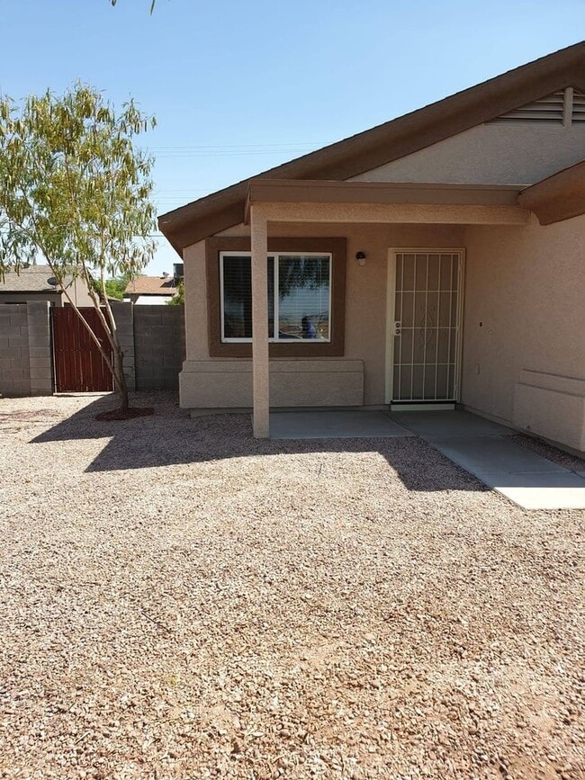 Building Photo - Charming 3BR House in Phoenix