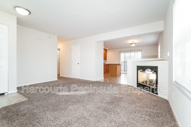 Building Photo - 111 N Rainier Ave