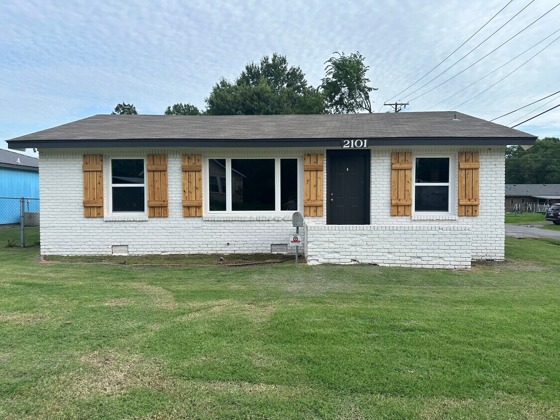 2101 Robison St, Muskogee, OK 74403 House Rental in Muskogee, OK