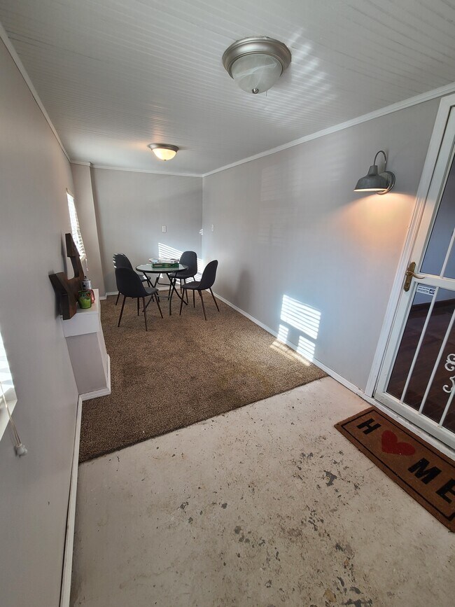 Game/Mud Room - 417 S Spencer Ave