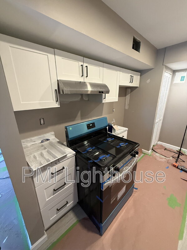 Foto del edificio - 144 Storm Dr