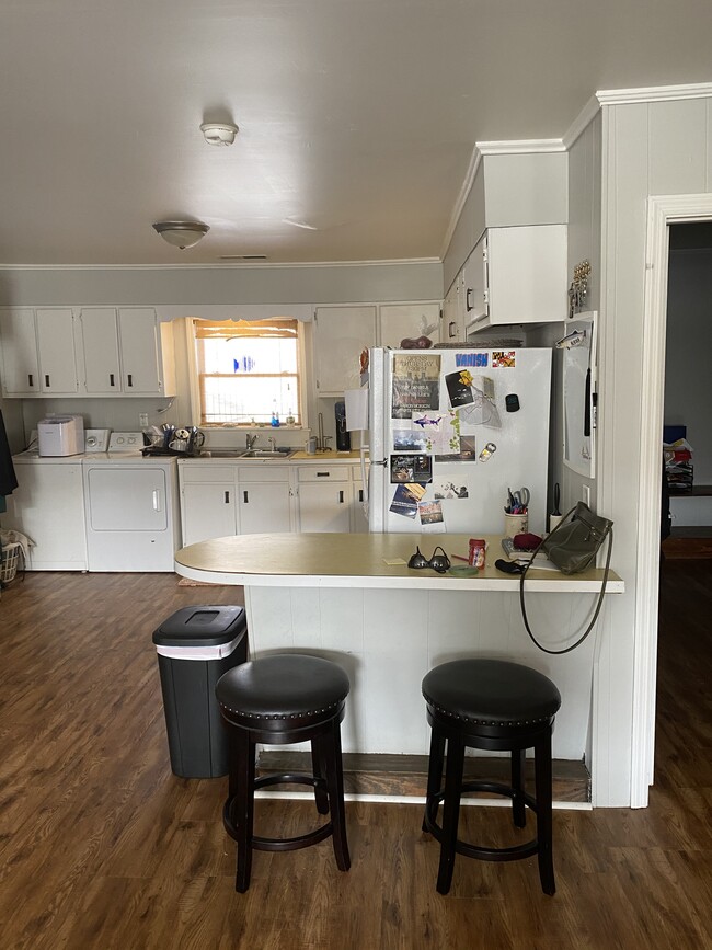 Kitchen (new countertops coming) - 602 Front St