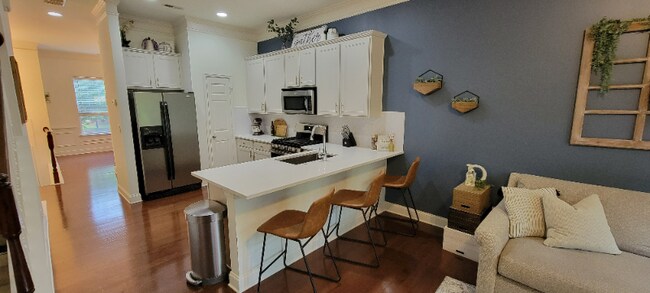 Foto del edificio - 2012 Cobblestone Cir NE