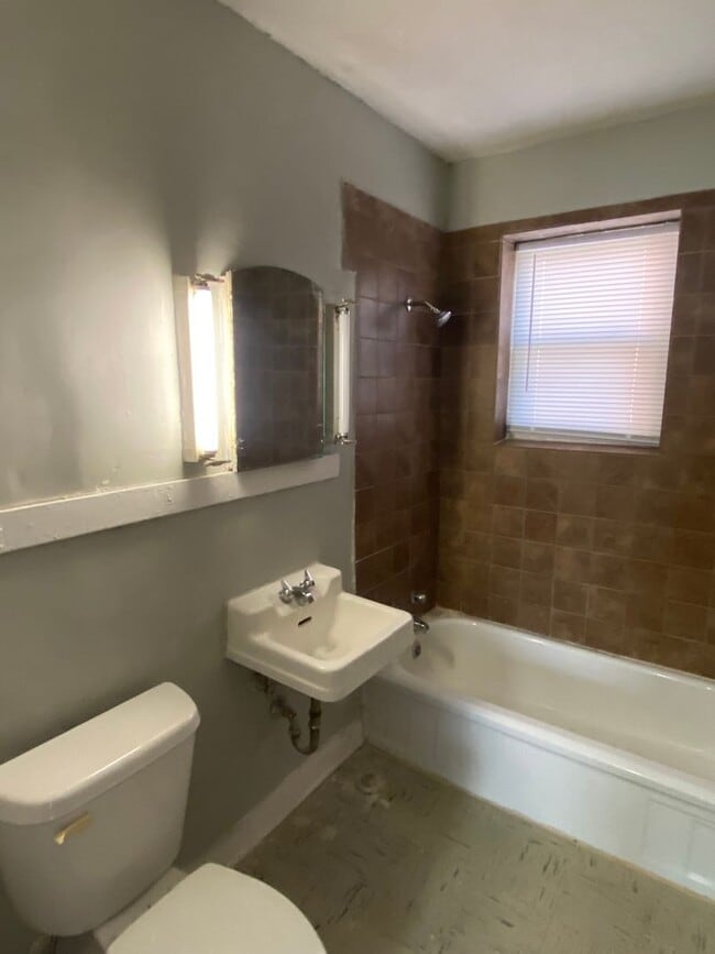 Interior Photo - EN806