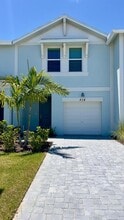 Building Photo - 518 Salisbury Cir