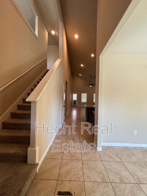 Foto del edificio - 9209 Sawyer Fay Ln