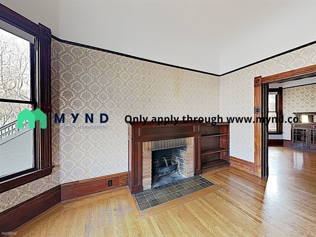 Building Photo - 2 br, 1 bath  - 2626 J St Unit 3 Unit 3