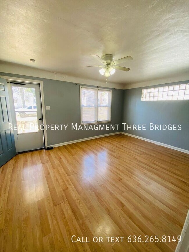 Building Photo - 5650 Leverette Ave