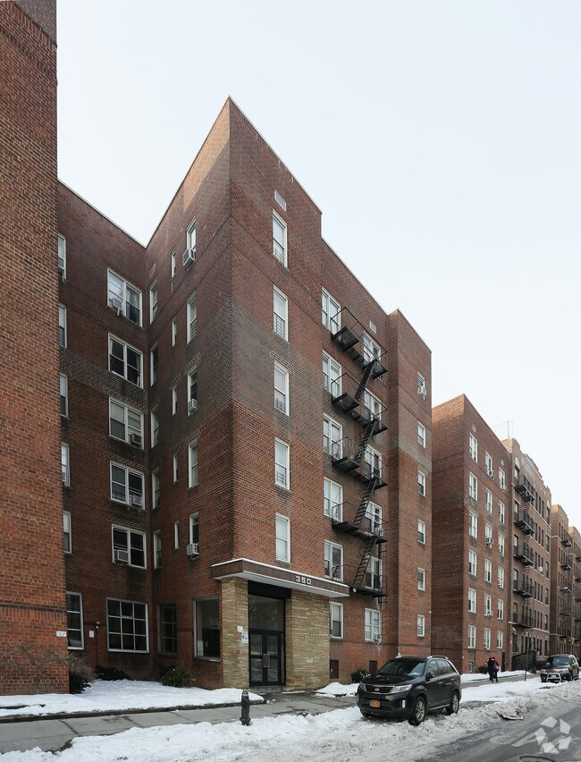 Foto del edificio - 350 Sterling St