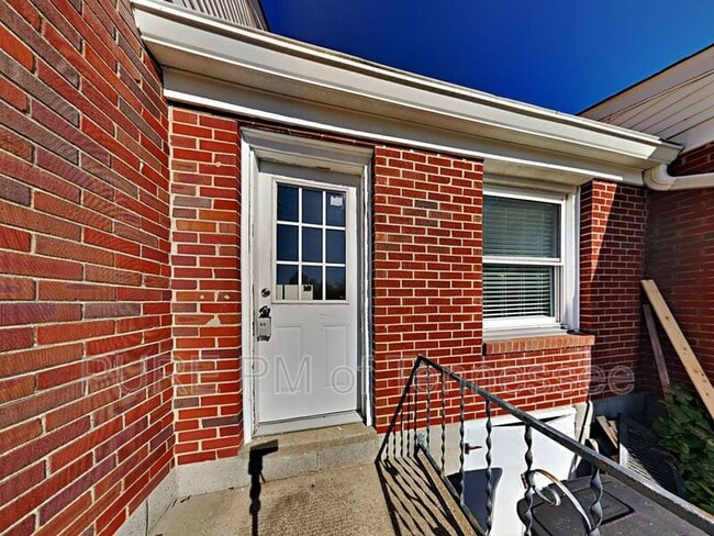 Building Photo - 1713 Porter Rd
